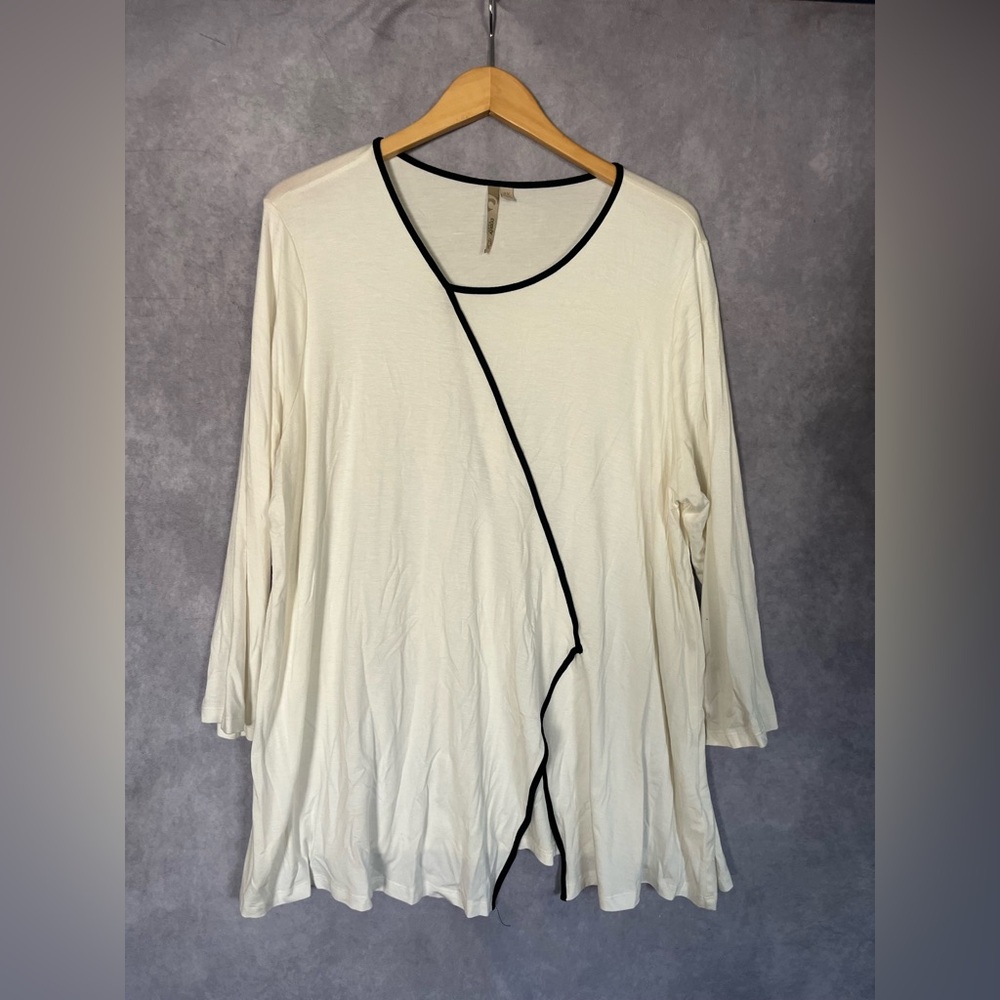 Comfy USA 2x white tunic longsleeve Asymmetrical Shirt